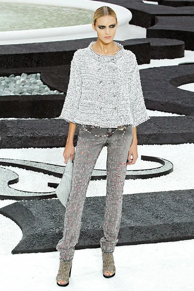 Look 34